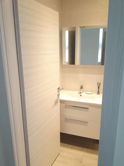 2Br Apartment With Pool コトル エクステリア 写真