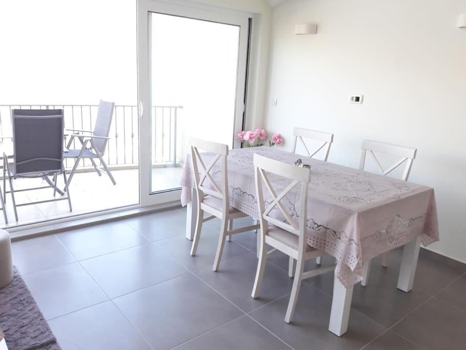 2Br Apartment With Pool コトル エクステリア 写真